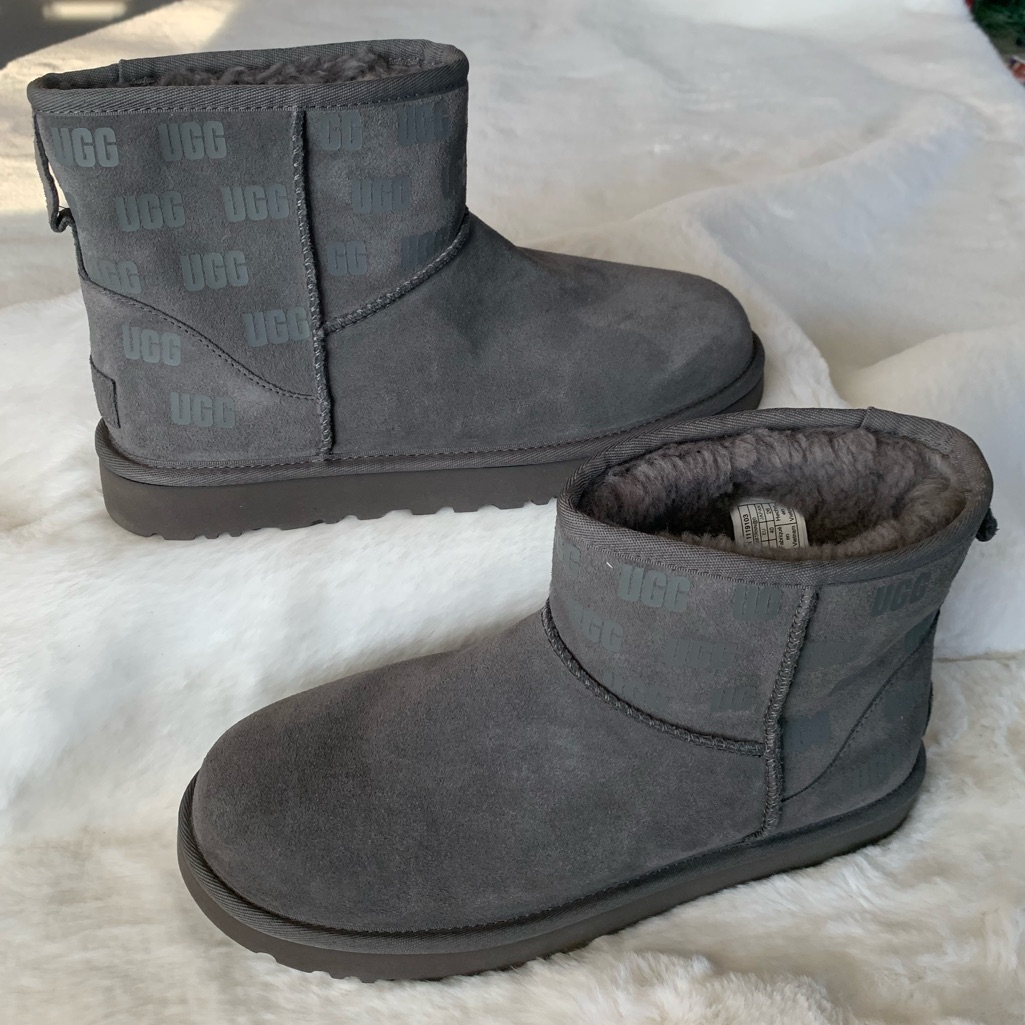 Ugg Classic Mini Ugg Logo Boot